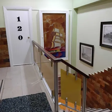 Almirante Hotell