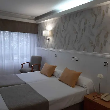 Hotel Almirante *