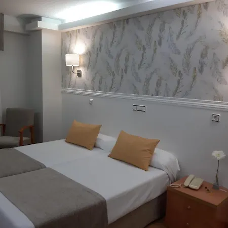 Almirante Hotell