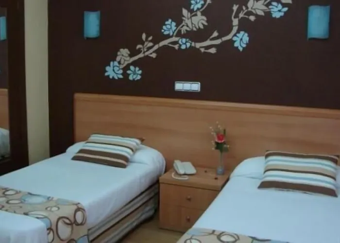 Almirante Hotel