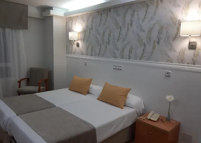 Almirante Hotel